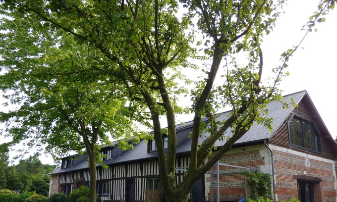 Criquetot-lʼEsneval Cottage | Nature & Compagnie. Comfortable cottage. in Normandy, quiet and close to a village