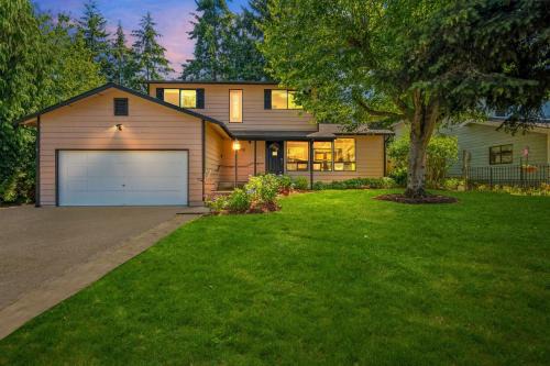 Federal Way House | Nature Escape- Family Home with Playroom & Office home