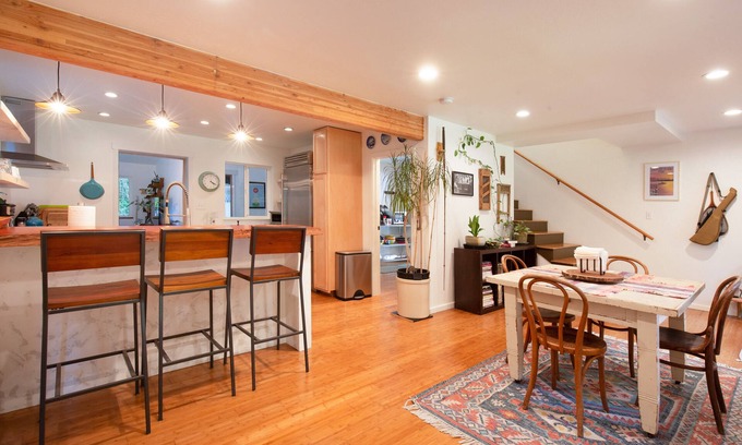 Trinidad House | 🌲Nature Haven Retreat- 9 Private Acres in Redwood Forest Bathed in Sunshine!☀️