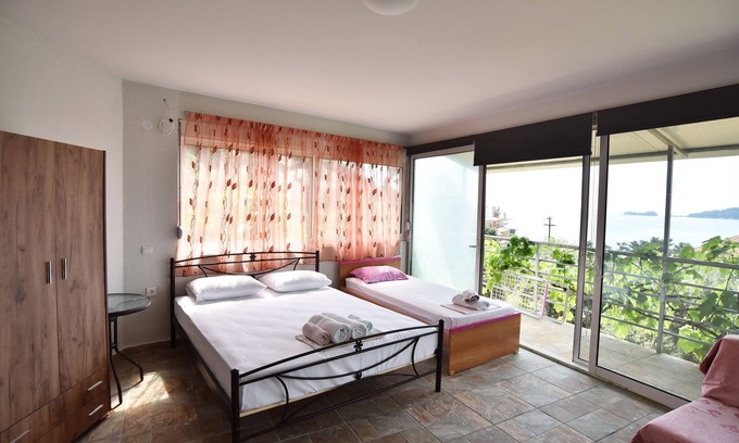 Golden Beach Apartment | Nature Lovers-Golden Beach-Triple room with View & Balcony