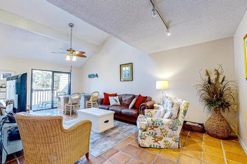 Seabrook Island Apartment | Nature Retreat