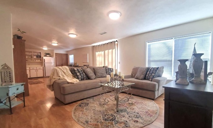 Heyburn Apartment | Nature's Gate - Home away from home and gateway to Southern Idaho's Outdoors