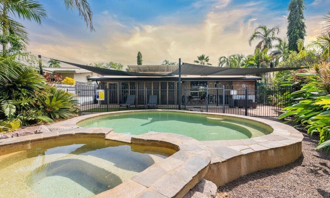 Leanyer House | Nature's Nest: Pool - Garden - OutdoorDining - BBQ