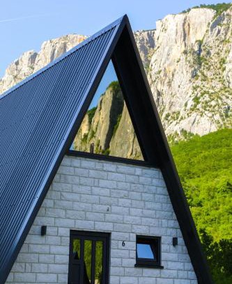 Savnik Ski Chalet | Natures Escape Kozarica