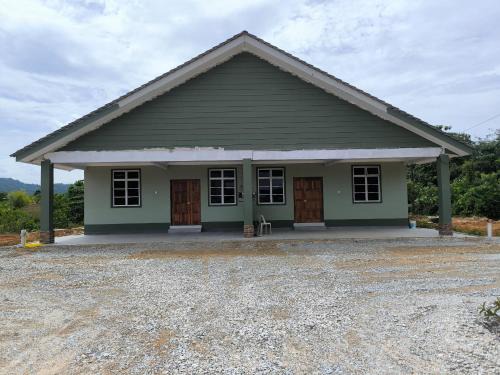 Kampung Hulu Caluk House | Natures Haven Homestay II