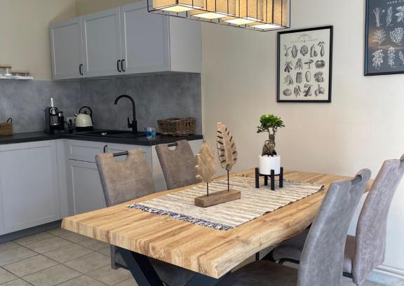 Muritz Apartment | Naturnahes, neu möbl.Apartment, hundefreundlich