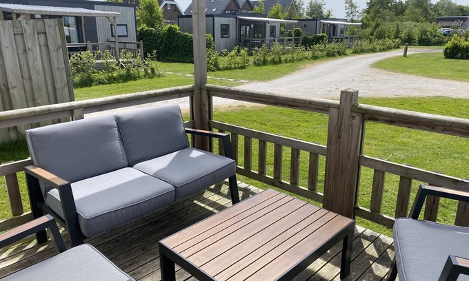 De Veenhoop House | Natuurlijk de Veenhoop by Interhome