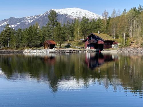 Hornindal House | Naustloftet