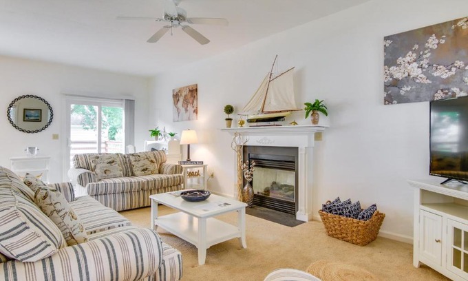 Clearwater House | Nautical Family Home with Deck, Near Bethany Beach!