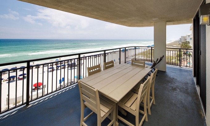 Fort Walton Beach Condo | Nautilus 1501 - Gulf Front 2BD/2BA 5th Floor. Free Beach Service 3/1-10/31