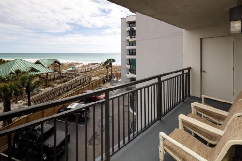 Fort Walton Beach House | Nautilus 2409 Gulf View 2 Bedroom 4th Floor Free Beach Service