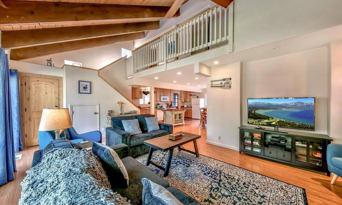 Tahoe Paradise House | Navahoe Charming Cabin 3BR,2BA