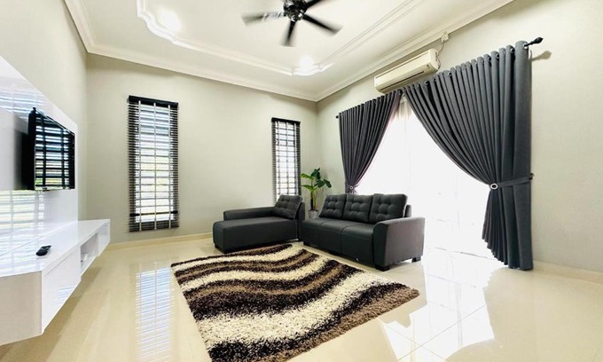 Dungun House | Nawra Iman Holiday Home