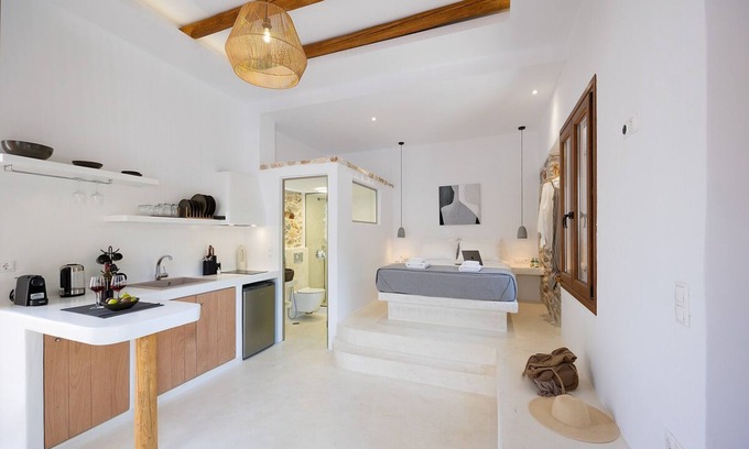 Filoti House | Naxos Boutique Suites
