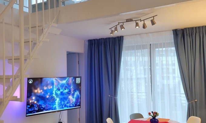 Schoenefeld Apartment | Near Airport BER/Maisonette Schönefeld for 5 persons/3 beds