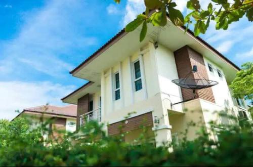 Pa Daet House | Near airport cozy home