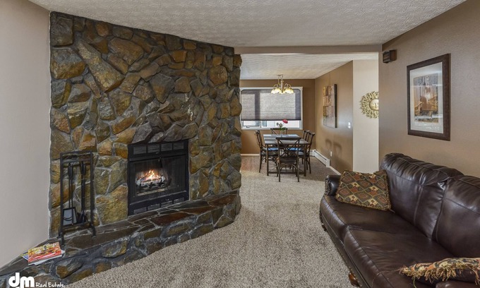 Turnagain Condo | Near Anchorage Airport, Lake Hood and the Cook Inlet Coast
