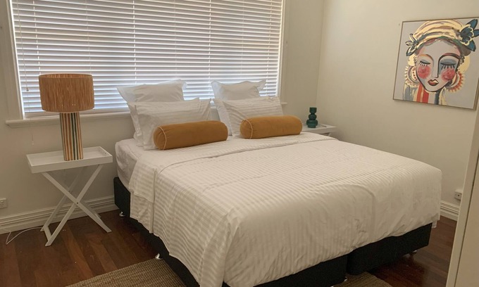 Yokine House | Near Beaufort Str, CBD, Aquatic Centre & Parks