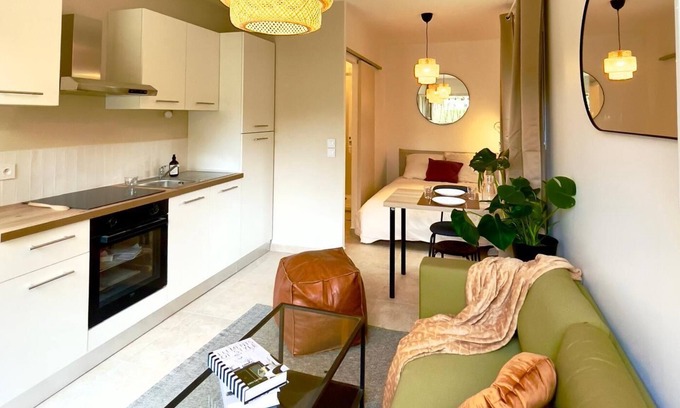 Carnoux-en-Provence Apartment | Near Cassis - Charming new studio apartment