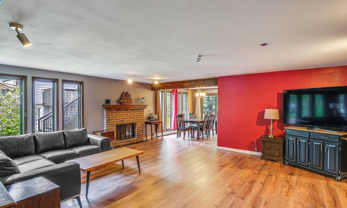 Northeast Anchorage Cottage | Near Downtown & Fishing: Anchorage Escape!