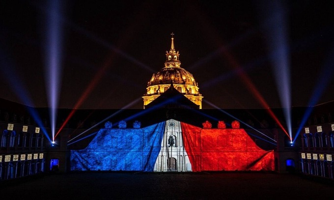 Quartier des Invalides Apartment | NEAR EVERYWHERE YOU WANT TO BE- IN THE UPSCALE NEIGHBORHOOD OF LES INVALIDES