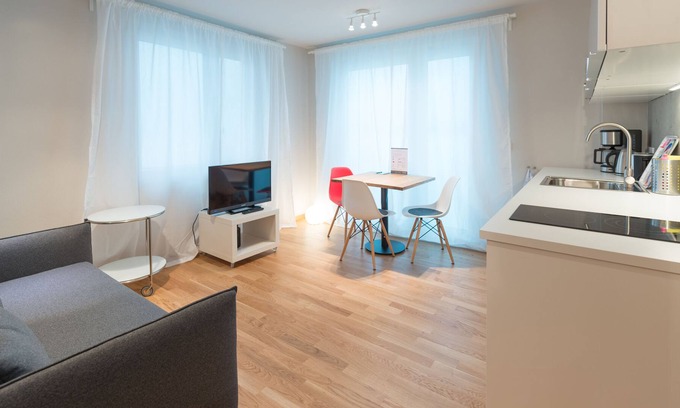 Mitte Apartment | near fair and old town