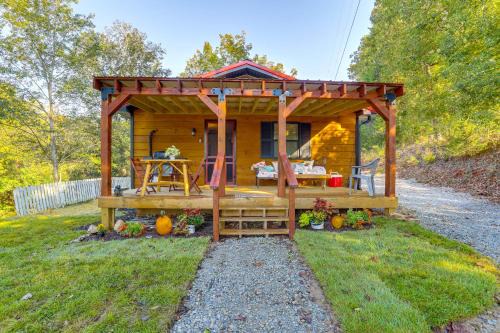 Mammoth Spring House | Near Fishing and Hiking Ozark Getaway!
