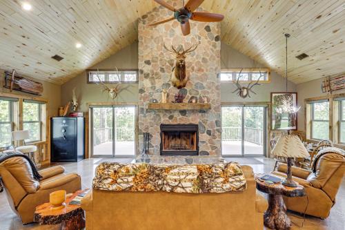 Carter House | Near Hiking and Snowmobile Trails Wabeno Cabin!