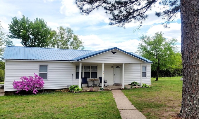Licking House | Near Licking, MO. Close to Montauk State Park and Ozark National Scenic Riverway
