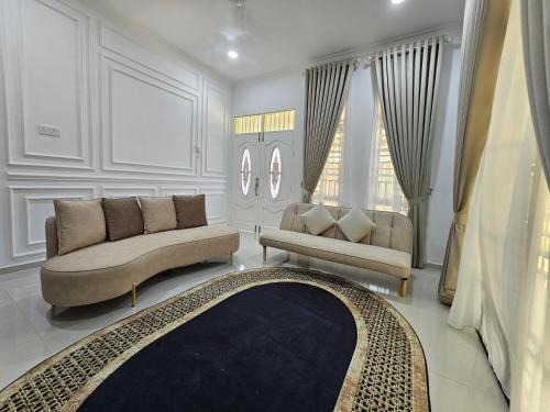 Kampong Raja House | Near Me Homestay