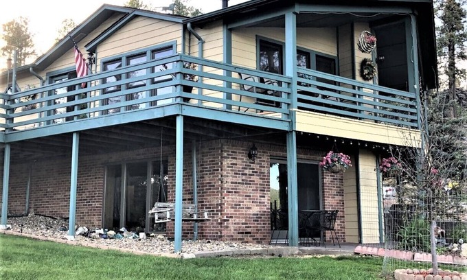 Hill City House | Near Mount Rushmore and more