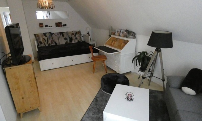 Moosburg Apartment | Near Munich - bright, central, quiet, close to the airport. Also for individuals