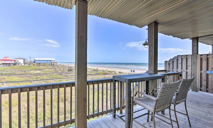 Surfside Beach Condo | Near Ocean: Surfside Beach Gem w/Deck & Views!
