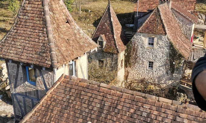 Campagne House | Near Sarlat. Montignac. Eyzies medieval house in the forest of the Château