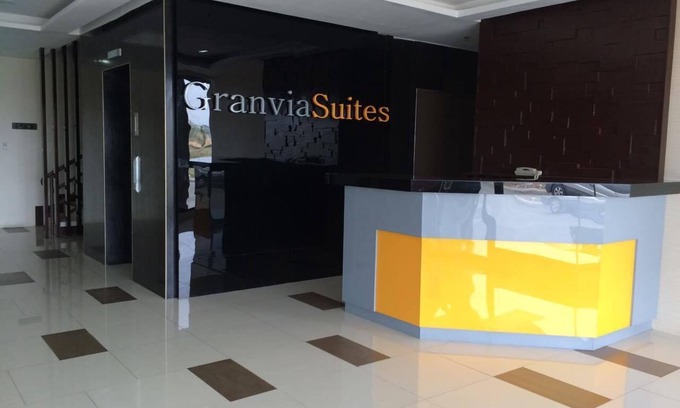 Cagayan de Oro Condo | Near SM City, Homey with fast WIFI & SMART TV!