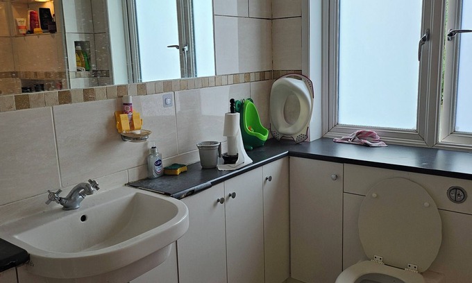 Wembley Central House | Near wembley stadium and the arch bar