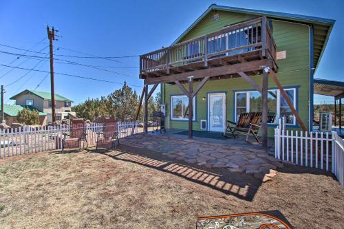 Show Low House | Near White Mountain Lake Home with Balcony and Patio