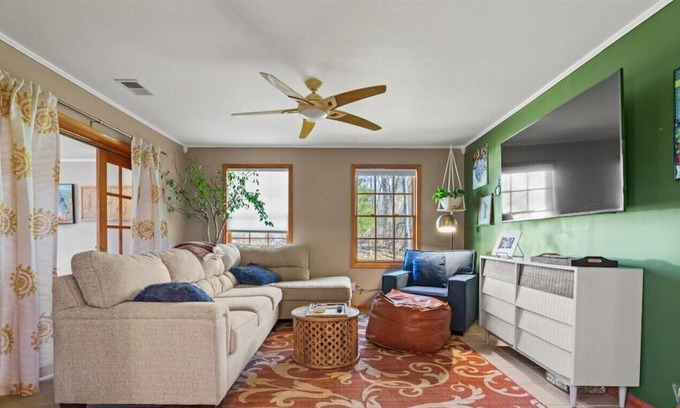 Haymarket House | Near Wineries w/ Private Hot Tub
