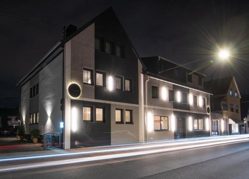 Edingen-Neckarhausen House | Neckarperle
