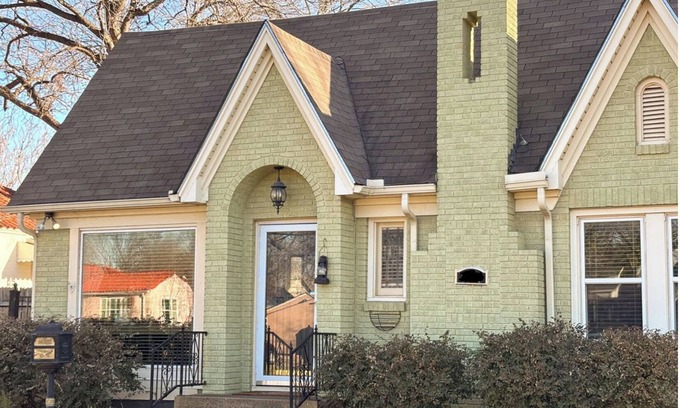 Fort Worth House | Need FIFA World Cup/Summer 26 housing? Charming 3-bedroom house in Fort Worth.