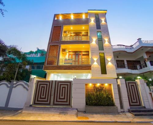 Varanasi Apartment | Neelkanth - 2-BHK Flat Near BHU