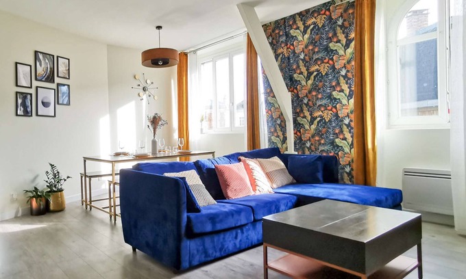 Saint-Quentin Apartment | Nef d'Or Sapphire Apartment