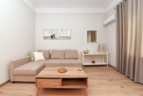 Ermoupoli Apartment | Nefeli House Syros
