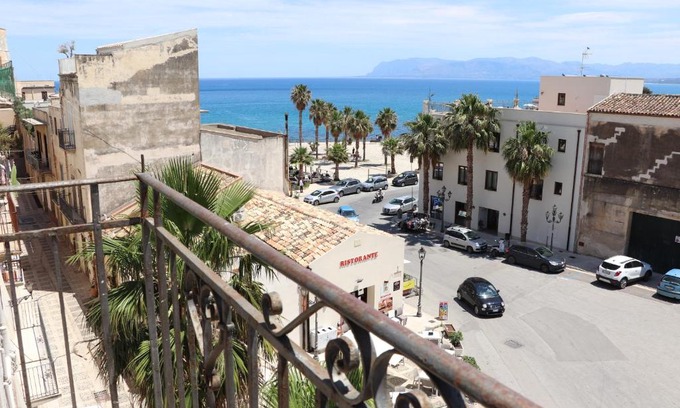 Castellammare del Golfo Apartment | Nelle Antiche Mura