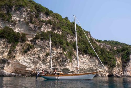 Gaios Boat Rental | Nereid