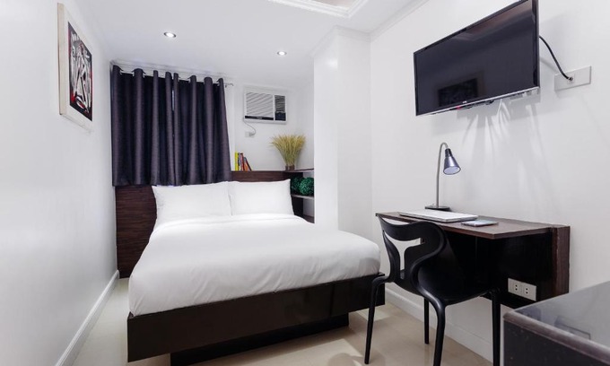 Downtown Hotel | Nest Nano Suites Poblacion - Makati