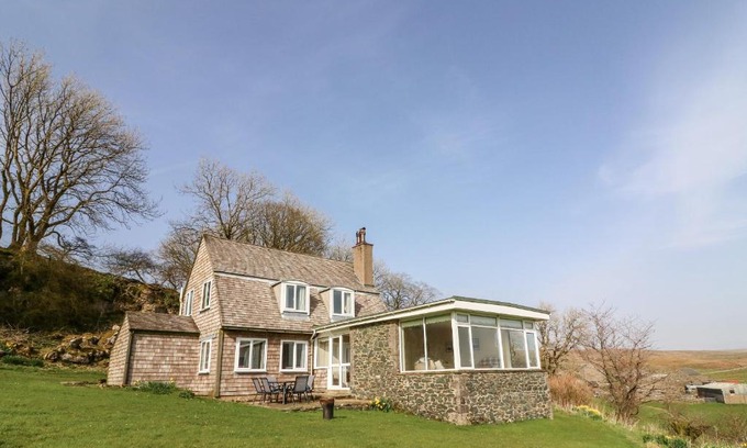 Fourstones Near Bentham House | Netherscar