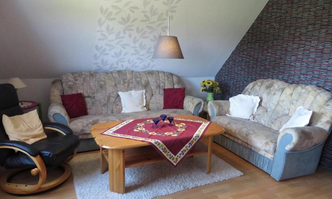 Ihlow Apartment | NEU! Ferienwohnung Luna zwischen den Meeren