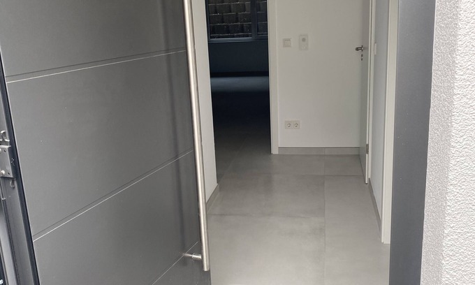 Taunusstein House | Neubau, Schön Sauber Eingerichte 2 Zimmerwohung