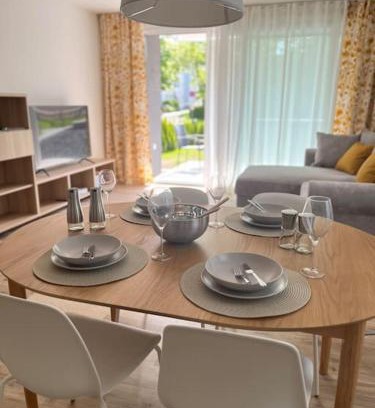Sindelfingen Apartment | Neue Unterkunft mit Terrasse und TG-Stellplatz